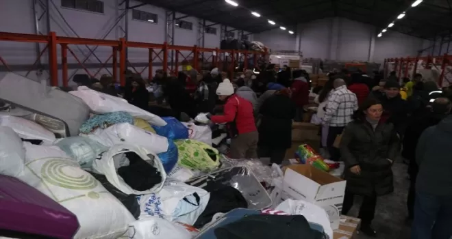 Bolu'dan deprem bölgesine yardımlar devam ediyor