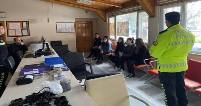 Boyabat’ta öğrencilere polislik mesleği tanıtıldı