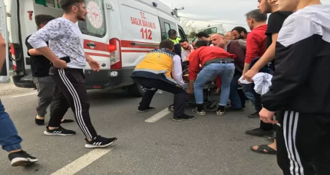 Çarşamba’da otomobilin çarptığı yaya yaralandı