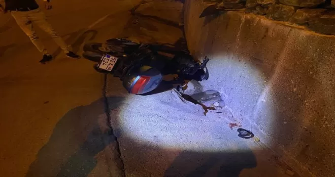 Çarşamba’da şarampole devrilen motosikletin sürücüsü ağır yaralandı