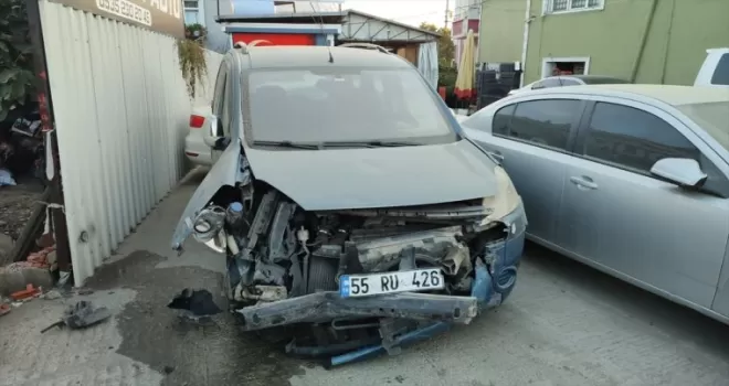 Çarşamba’da trafik kazasında 2 kişi yaralandı