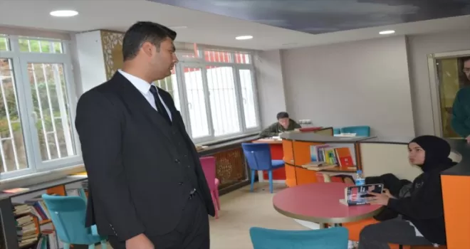 Çaykara Kaymakamı Erbek’ten öğrencilere ziyaret