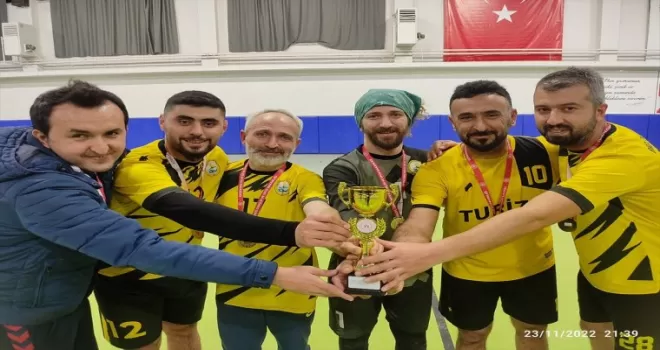 Cide'de futsal turnuvası düzenlendi