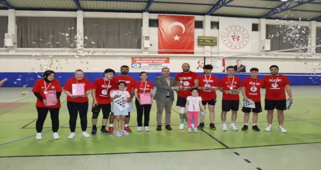 Cide’de “Sarı Yazma Voleybol Turnuvası“ düzenlendi