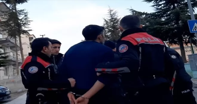 Çorum’da akrabalar arasında çıkan kavgada 3 kişi yaralandı
