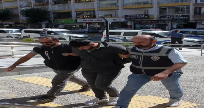 Çorum’da bıçaklı kavgada 1 kişiyi öldüren, 1 kişiyi yaralayan zanlı tutuklandı