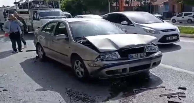 Çorum’da ehliyetsiz sürücünün neden olduğu trafik kazasında 7 kişi yaralandı