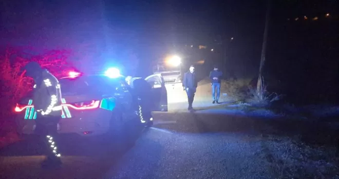 Çorum’da elektrik direğine çarpan otomobilin sürücüsü yaralandı