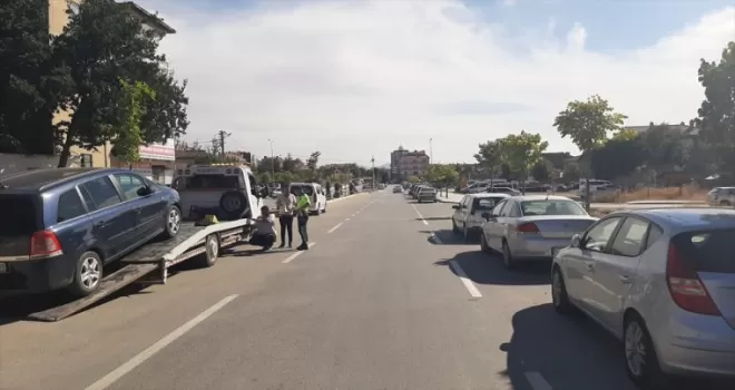 Çorum’da hatalı park eden 30 araca 13 bin 80 lira trafik cezası kesildi