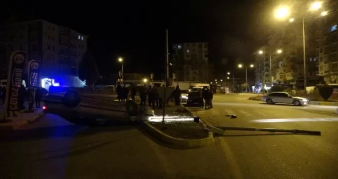 Çorum’da takla atan otomobilin sürücüsü kaza yerinden kaçtı