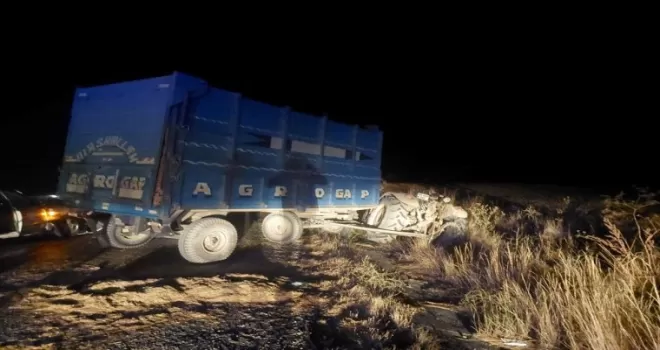 Çorum’da traktörle çarpışan otomobildeki 5 kişi yaralandı