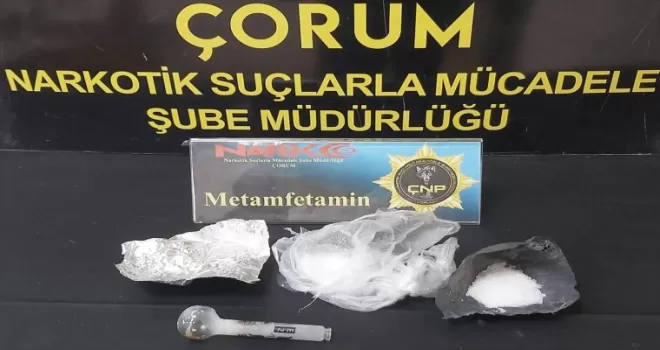 Çorum'da uyuşturucu ticareti yaptığı iddiasıyla 2 zanlı tutuklandı