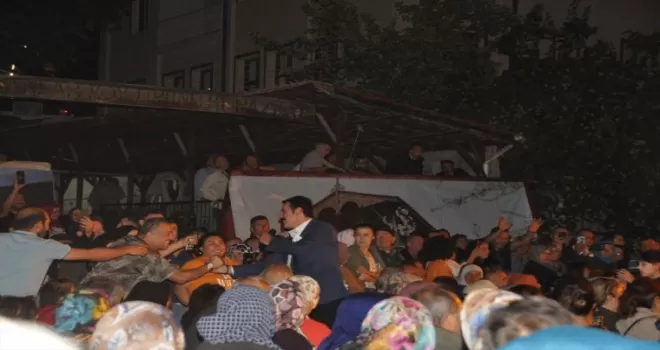 Coşkun Sabah Bolu'da konser verdi