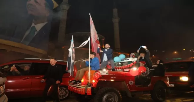 Cumhurbaşkanı Erdoğan’ın seçim başarısı kutlanıyor