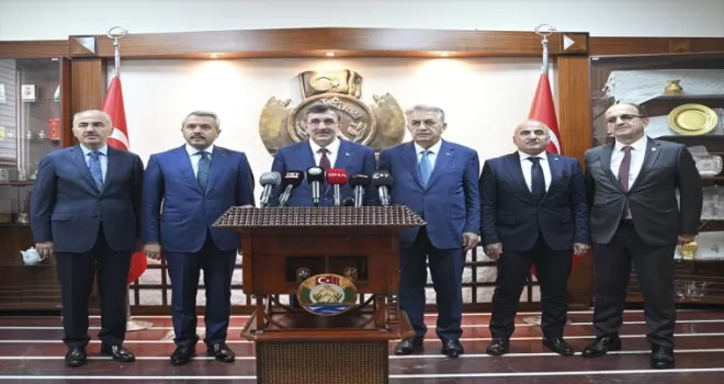 Cumhurbaşkanı Yardımcısı Yılmaz, Rize Valiliği’ni ziyaret etti