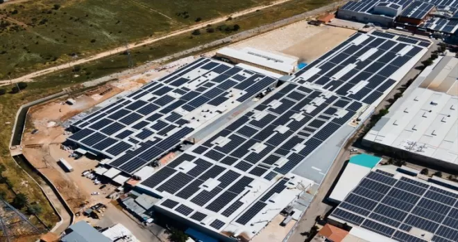 CW Enerji, Gaziantep’te bir firmanın çatısına GES kurulumunu tamamladı