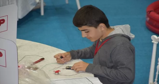 DENEYAP Türkiye Teknoloji Atölyeleri için Karabük'te uygulama sınavı yapıldı