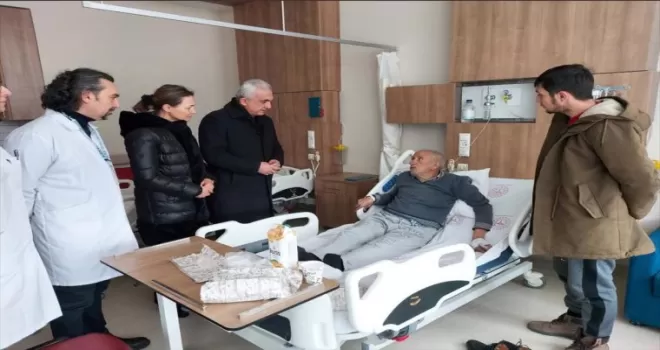Deprem bölgesinden gelen 7 yaralı Kastamonu’da tedavi altına alındı