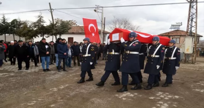 Depremde hayatını kaybeden uzman çavuş Ünlü, Amasya’da defnedildi