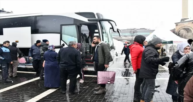 Depremlerden etkilenen 130 kişi Düzce’ye getirildi