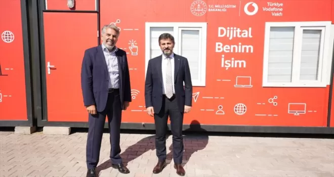 “Dijital Benim İşim“ Projesi ile afet bölgesinde 15 eğitim konteyneri kuruldu