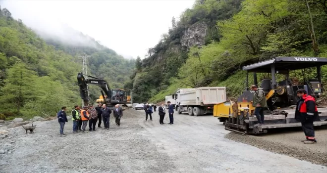 Doğa Harikası Mençuna Şelalesi’nin yolu konforlu hale getiriliyor