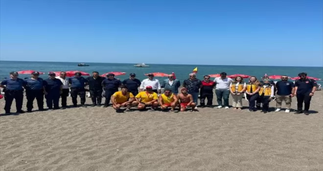 Düzce’de denizde boğulma vakalarına dikkati çekmek için tatbikat düzenlendi