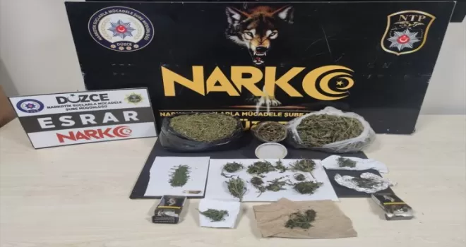 Düzce’de evinde 1 kilo 609 gram esrar ele geçirilen zanlı tutuklandı