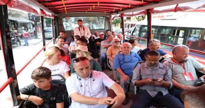 Düzce’de “Gez Gör Otobüsü“ ilk seferini basın mensuplarıyla yaptı