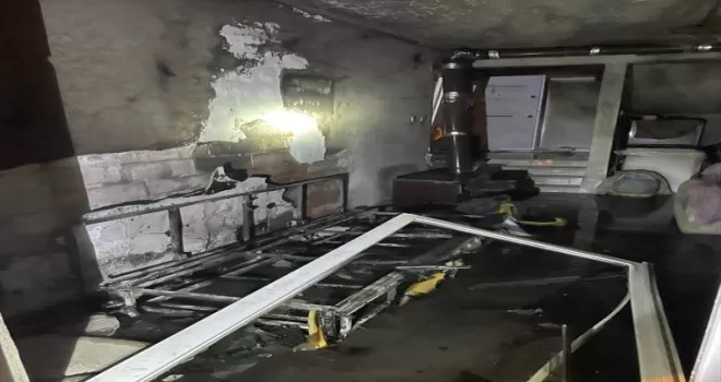 Düzce’de iki katlı evde çıkan yangın söndürüldü