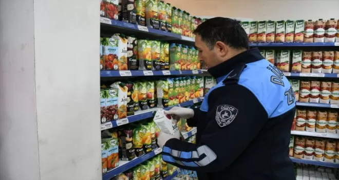 Düzce'de marketler denetlendi