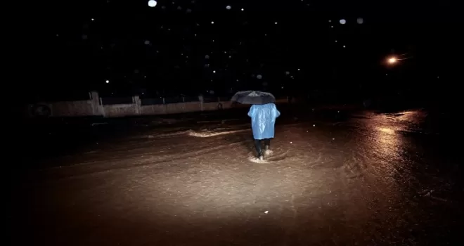 Düzce’de sağanak taşkınlara neden oldu