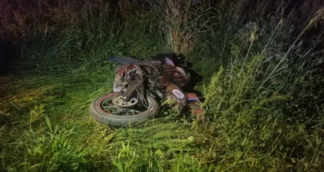 Düzce’de yayaya çarpan motosikletin sürücüsü öldü, 2 kişi ağır yaralandı