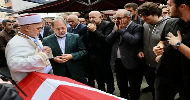 Eski TFF yöneticisi İbrahim Usta, son yolculuğuna uğurlandı