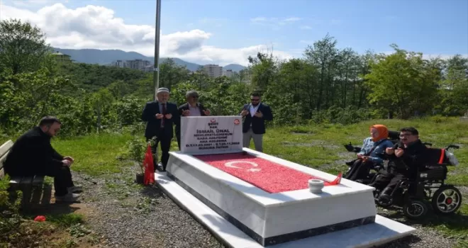 Espiye’de engellilerden şehit er Ünal’ın mezarına ziyaret