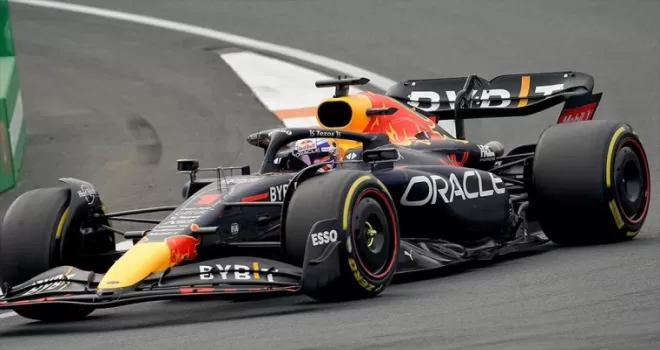 F1 Hollanda Grand Prix'sini Verstappen kazandı