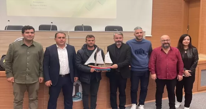 Gerze’de üniversite öğrencilerine yönelik Kariyer Günü etkinliği düzenlendi