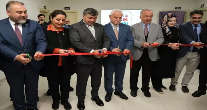 Giresun Belediyesinde oluşturulan Gençlik Açık Ofisi törenle hizmete girdi