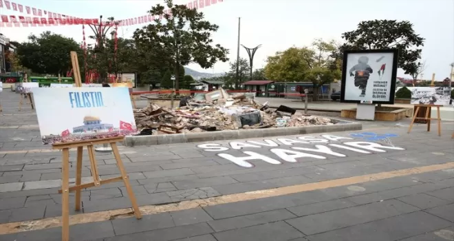 Giresun’da, Gazze’deki saldırılara temsili enkaz oluşturularak dikkat çekildi