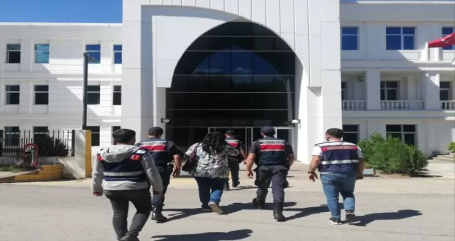 Giresun'da haklarında hapis cezası bulunan 2 kişi yakalandı