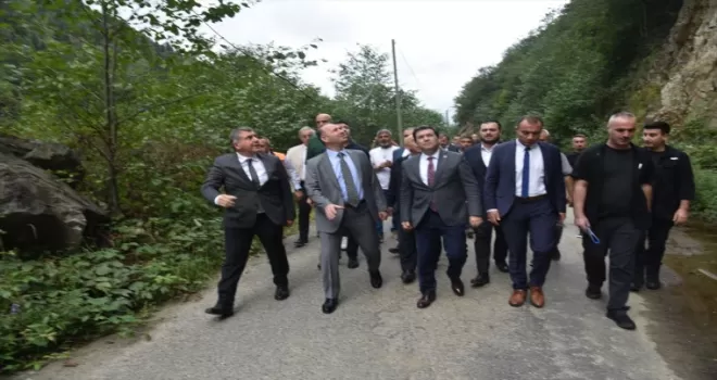 Giresun Valisi Serdengeçti, köy grup yolunda incelemelerde bulundu