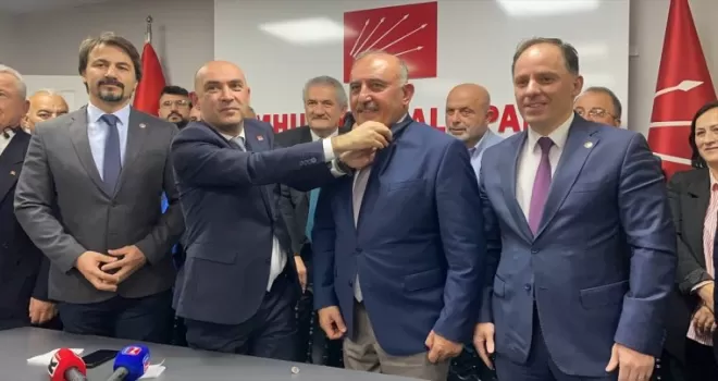 Gökçebey Belediye Başkanı Öztürk, İYİ Parti’den CHP’ye geçti