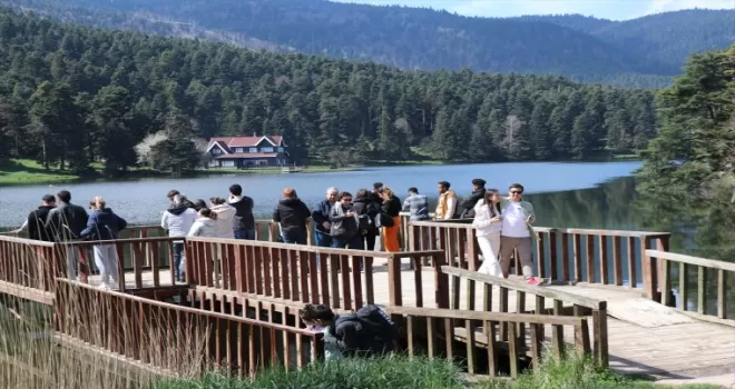 Gölcük Tabiat Parkı’nda bayram tatili yoğunluğu