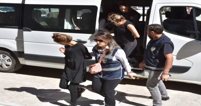Gümüşhane'de evlerden para ve ziynet eşyası çalan 4 kadın tutuklandı