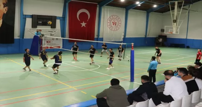 Havza’da 29 Ekim Cumhuriyet Bayramı Voleybol Halk Turnuvası başladı