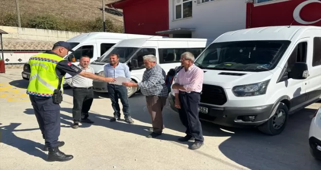 Havza’da jandarma öğrenci servislerini denetledi