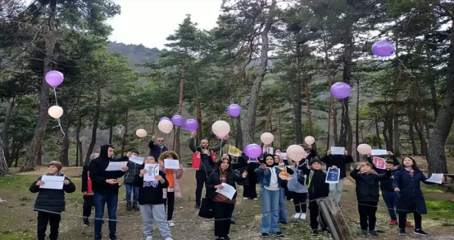 Havza'da kadına yönelik şiddete karşı mor balonlu etkinlik