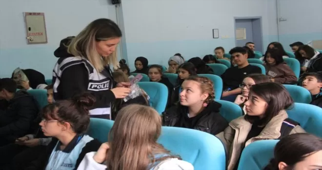 Havza'da lise öğrencilerine siber zorbalık semineri verildi