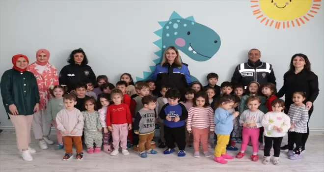 Havza’da polis, kreş ve anaokulu öğrencilerine tanıtıldı