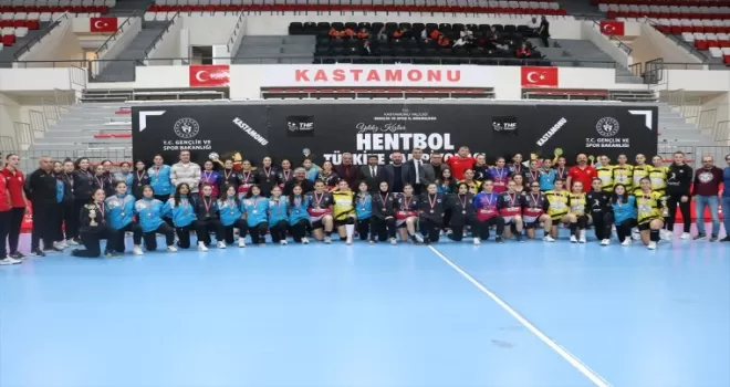 Hentbolda Yıldız Kızlar Türkiye Şampiyonası, Kastamonu’da sona erdi